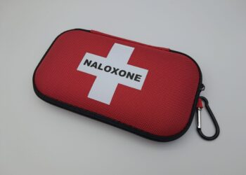 Can peers who use opioids save lives with take-home naloxone?